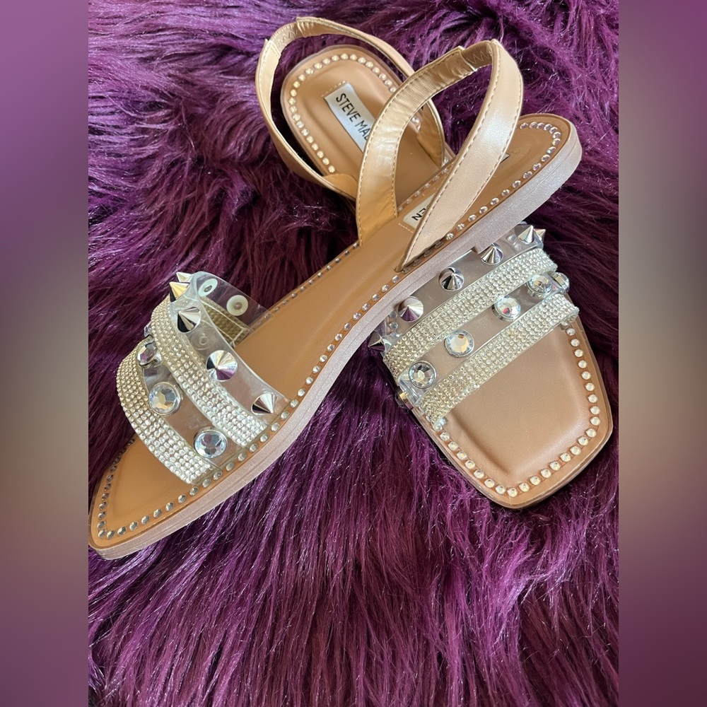 Flat sandals 8M
